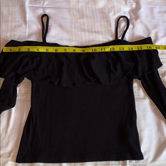 Forever 21 Ribbed Ruffle Top - Picture 3 of 5